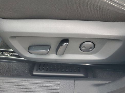 Certified 2022 Nissan Rogue SV image 12