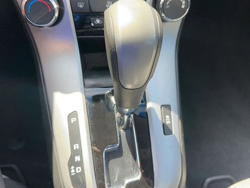 Used 2016 Chevrolet Cruze LS image 40