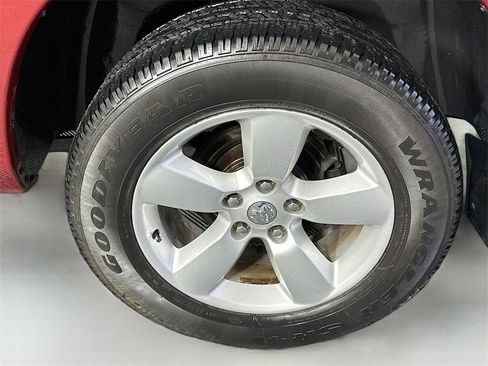 Used 2013 RAM 1500 Express image 25