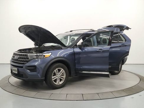 Used 2021 Ford Explorer XLT w/ Class III Trailer Tow Package AWD/4WD image 11