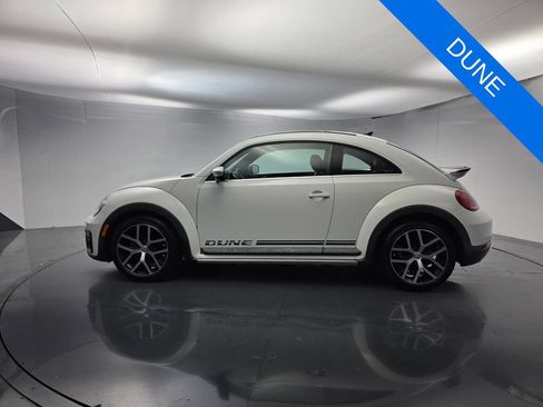 Used 2018 Volkswagen Beetle 2.0T Dune FWD image 7
