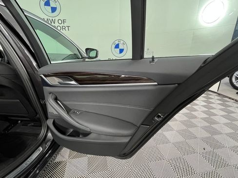 Used 2023 BMW 530i xDrive w/ Premium Package AWD/4WD image 25
