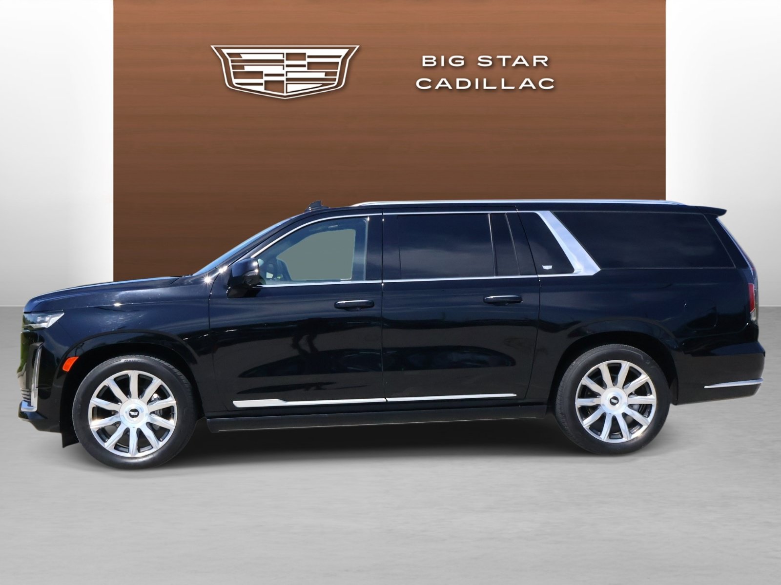 Certified 2024 Cadillac Escalade ESV Premium Luxury Platinum AWD/4WD image 2