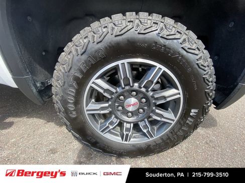 Certified 2025 GMC Sierra 1500 AT4 AWD/4WD image 37