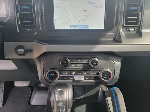 Used 2023 Ford Bronco Black Diamond AWD/4WD image 22