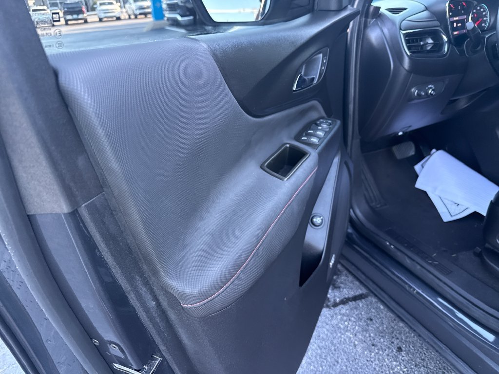 Used 2023 Chevrolet Equinox RS w/ RS Leather Package AWD/4WD image 14