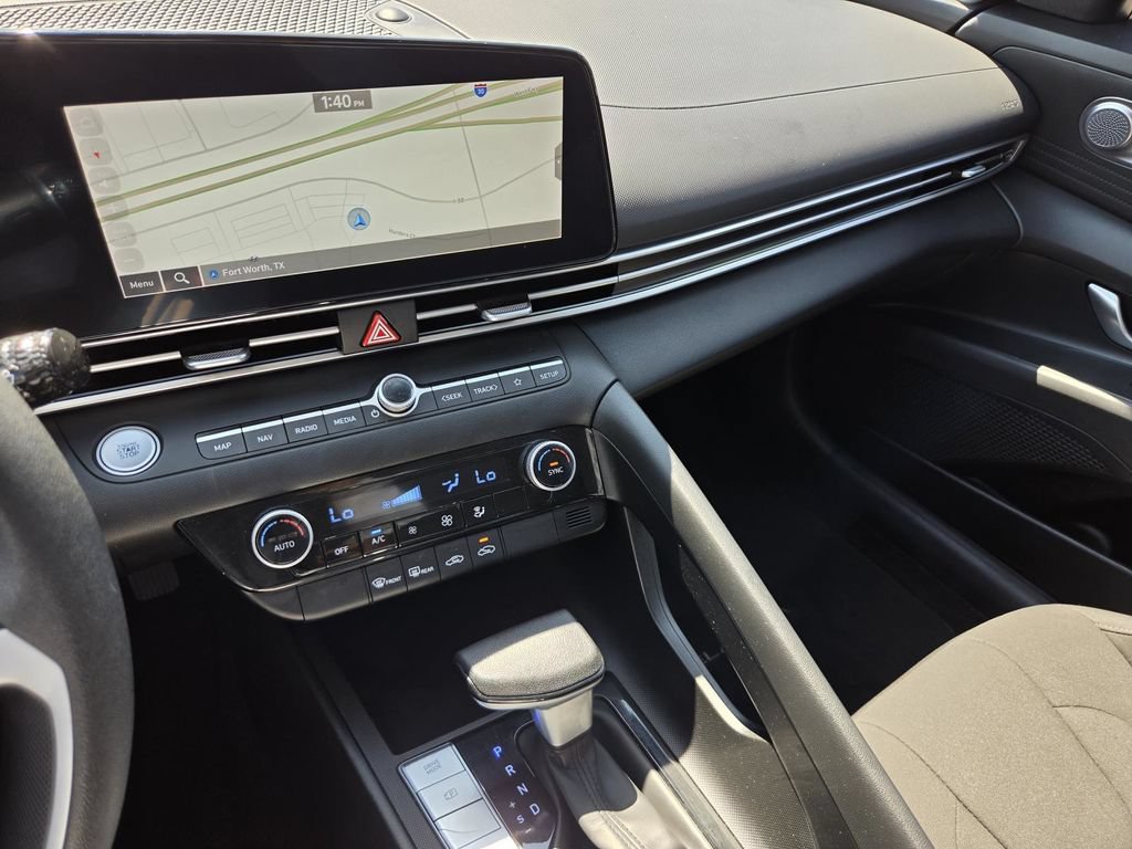 Used 2024 Hyundai Elantra SEL FWD image 19