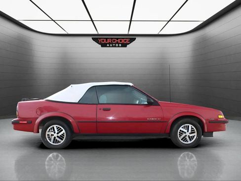 Used 1989 Pontiac Sunbird GT image 4