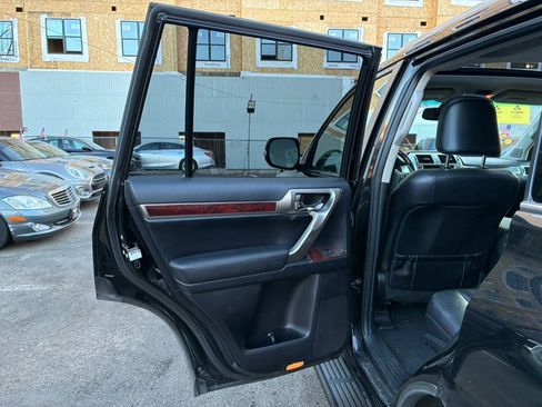 Used 2012 Lexus GX 460 w/ Comfort Plus Pkg image 13