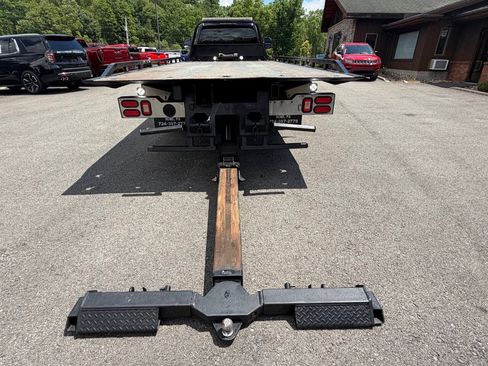 Used 2017 Ford F550 4x4 Regular Cab Super Duty image 17