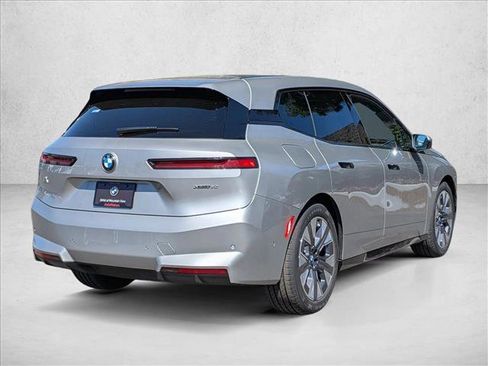 New 2026 BMW iX xDrive60 image 2