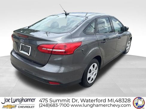 Used 2017 Ford Focus S FWD image 3
