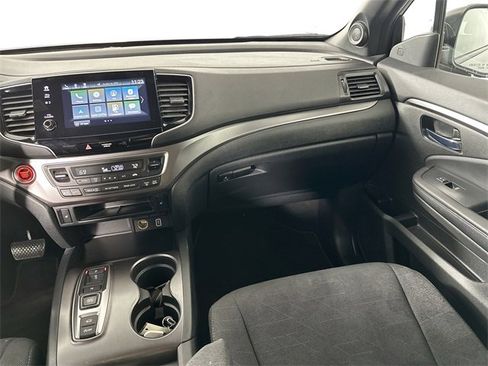 Used 2022 Honda Pilot Sport image 26