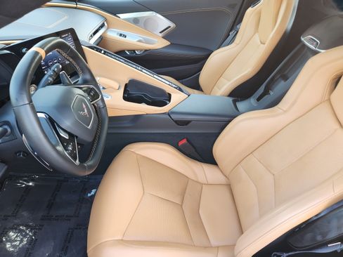 Used 2021 Chevrolet Corvette Stingray Preferred Cpe w/ 2LT RWD image 5