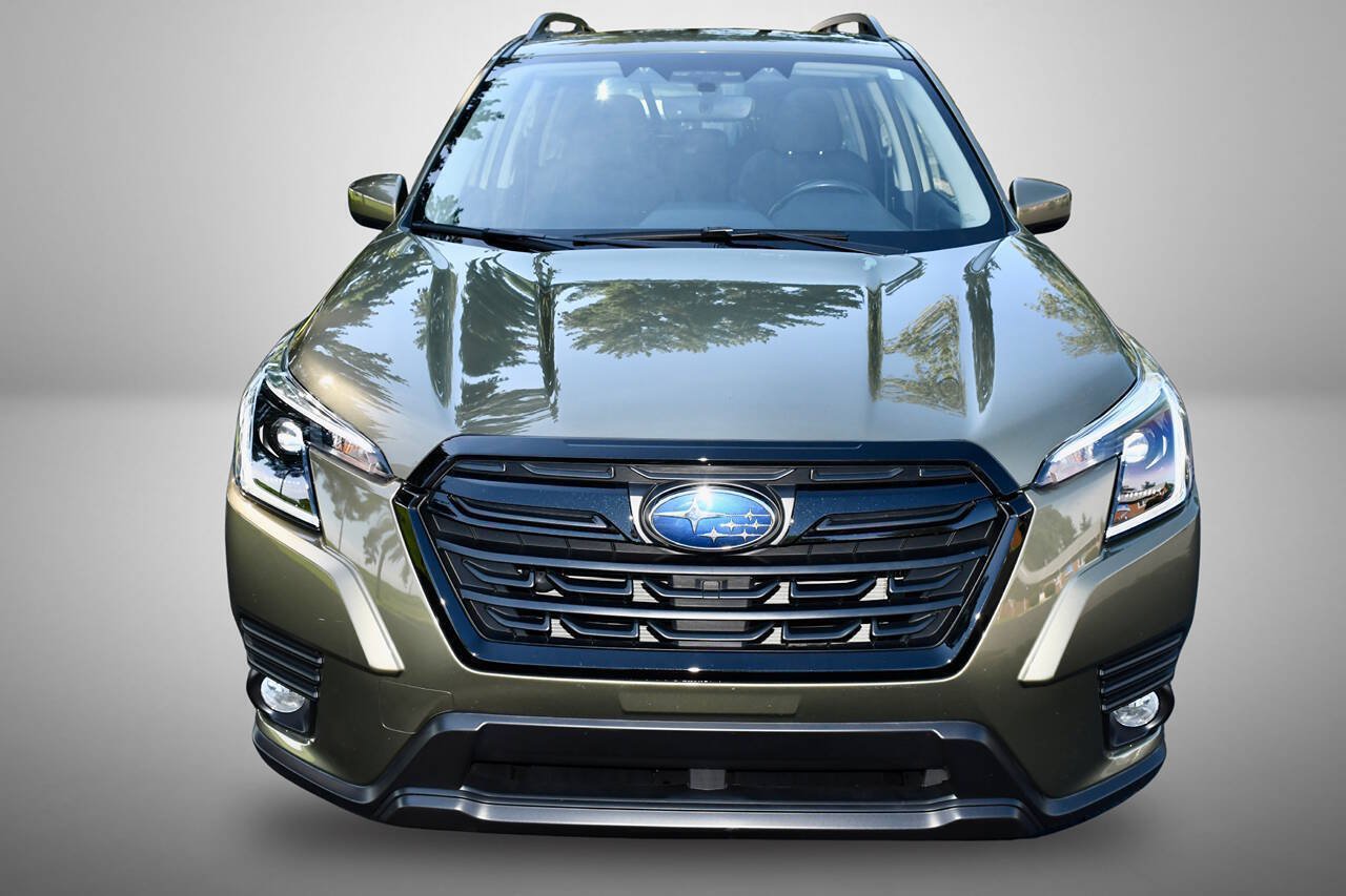 Used 2023 Subaru Forester Premium AWD/4WD image 10