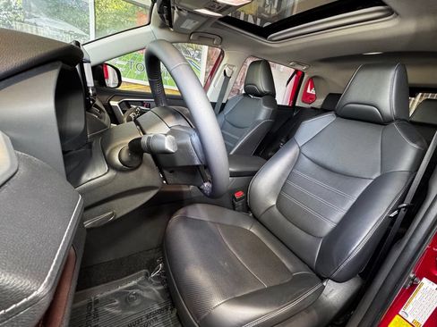 Certified 2024 Toyota RAV4 Limited w/ Advanced Technology Package AWD/4WD image 25