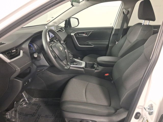 Used 2023 Toyota RAV4 AWD Hybrid image 19