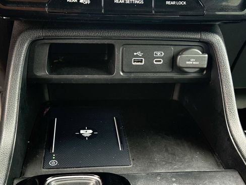 Certified 2023 Honda Pilot TrailSport image 28