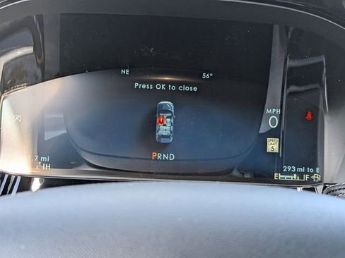 New 2026 Lincoln Corsair Premiere image 24