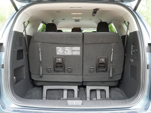 Used 2024 Kia Carnival SX FWD image 18