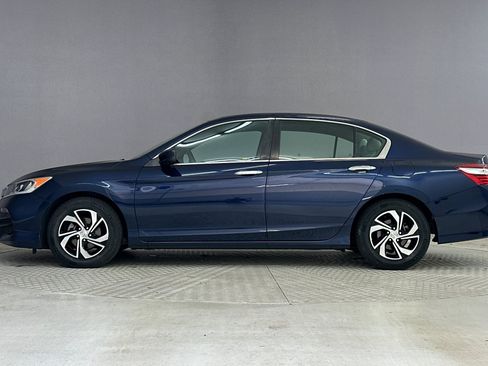Used 2016 Honda Accord LX image 2