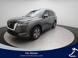 Certified 2024 Nissan Pathfinder SL video 1