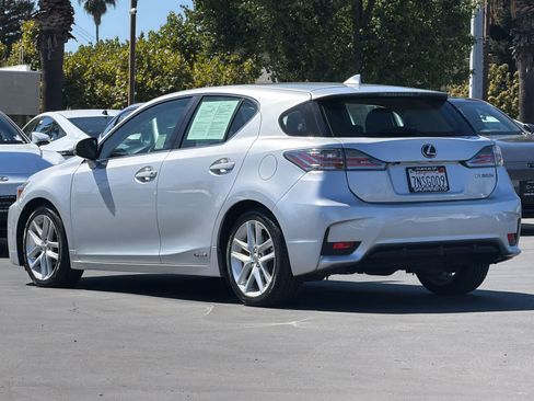 Used 2015 Lexus CT 200h w/ Seat Comfort Package FWD image 7