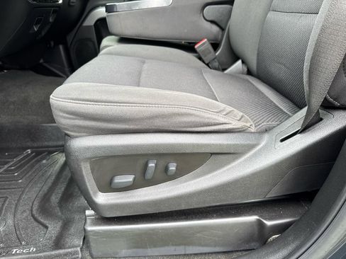 Used 2019 Chevrolet Silverado 2500 LT w/ LT Convenience Package AWD/4WD image 21