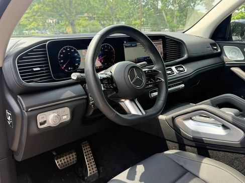 Used 2026 Mercedes-Benz GLS 450 4MATIC image 17