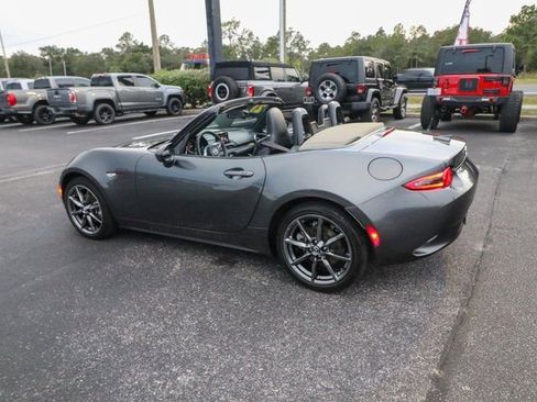 Used 2021 MAZDA MX-5 Miata Grand Touring image 6