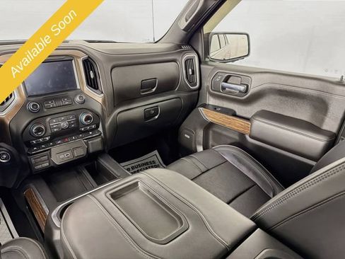 Used 2019 Chevrolet Silverado 1500 High Country w/ Technology Package AWD/4WD image 25