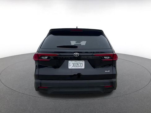 Used 2025 Toyota Grand Highlander FWD image 12