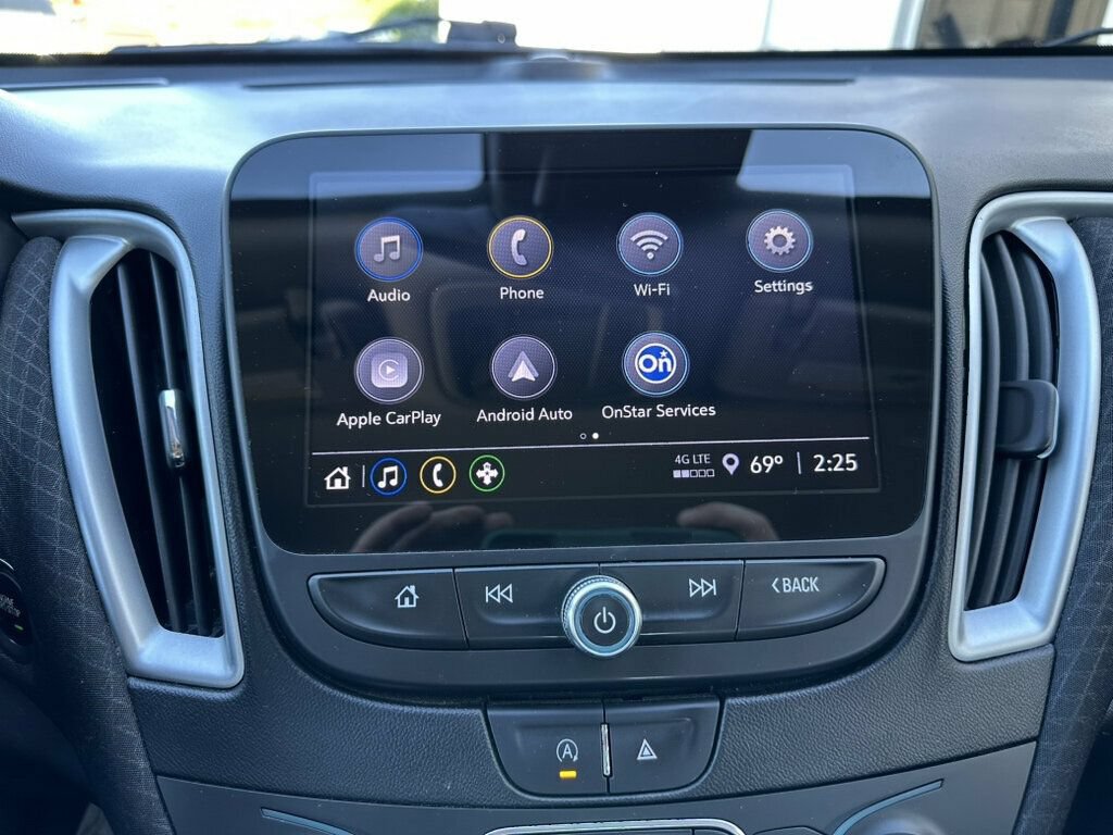 Used 2023 Chevrolet Malibu LS FWD image 16