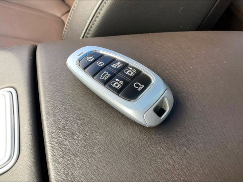 Used 2023 Hyundai Santa Fe Limited image 14