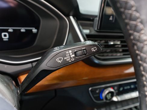 Used 2022 Audi Q5 2.0T Premium Plus image 28