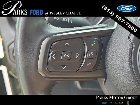 Used 2022 Jeep Gladiator Willys image 29