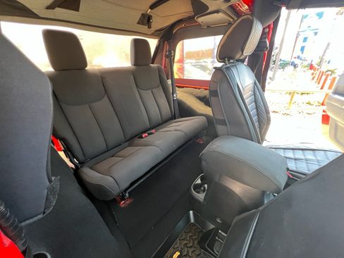 Used 2016 Jeep Wrangler Sport w/ Quick Order Package 24S AWD/4WD image 38