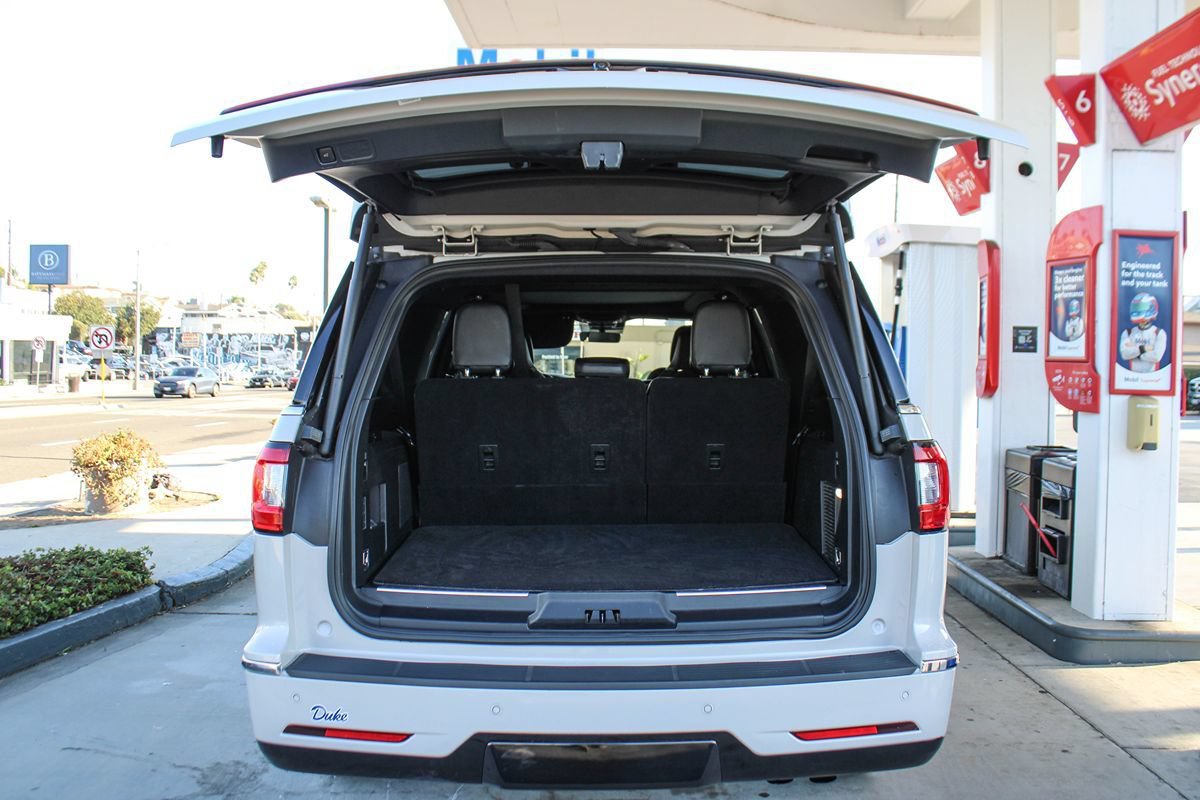 Used 2020 Lincoln Navigator L Reserve w/ Equipment Group 208A Reserve AWD/4WD image 27