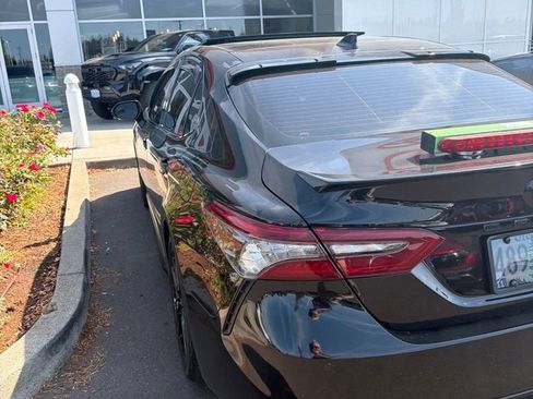 Used 2022 Toyota Camry XSE w/ Navigation Package FWD image 6