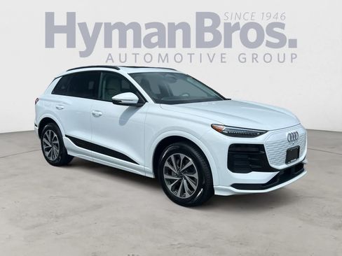 Used 2025 Audi Q6 e-tron Premium Plus AWD/4WD image 1