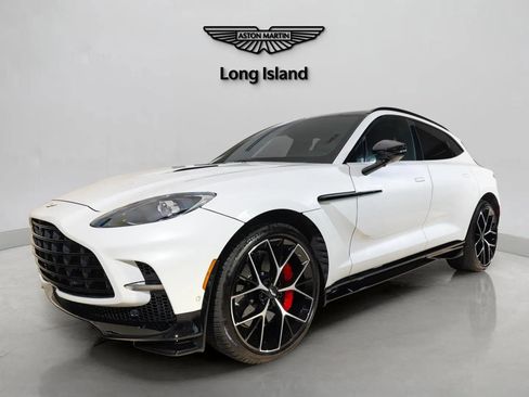 Used 2025 Aston Martin DBX 707 image 1