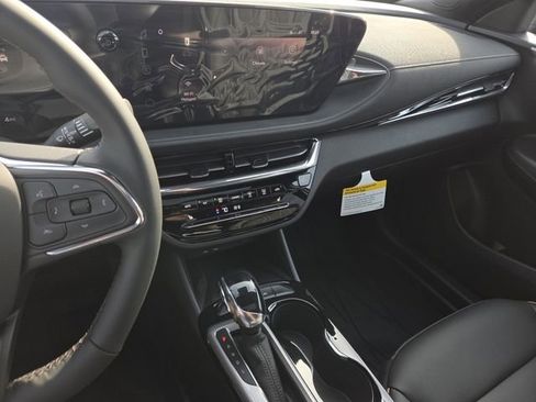New 2026 Buick Envista Avenir FWD image 37
