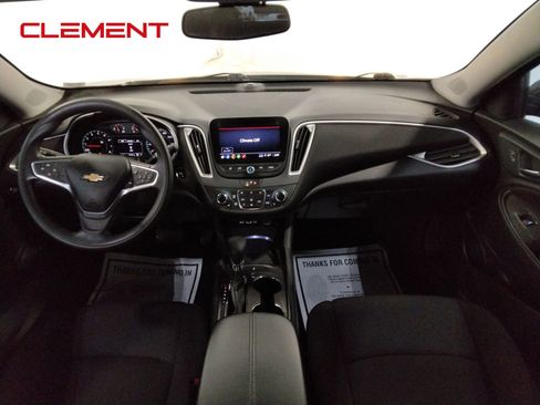 Used 2022 Chevrolet Malibu LT FWD image 36