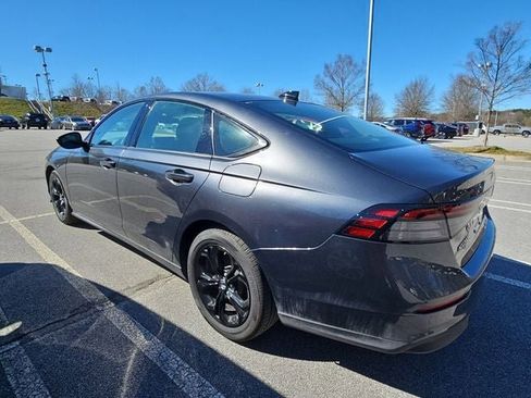 Used 2025 Honda Accord SE image 4