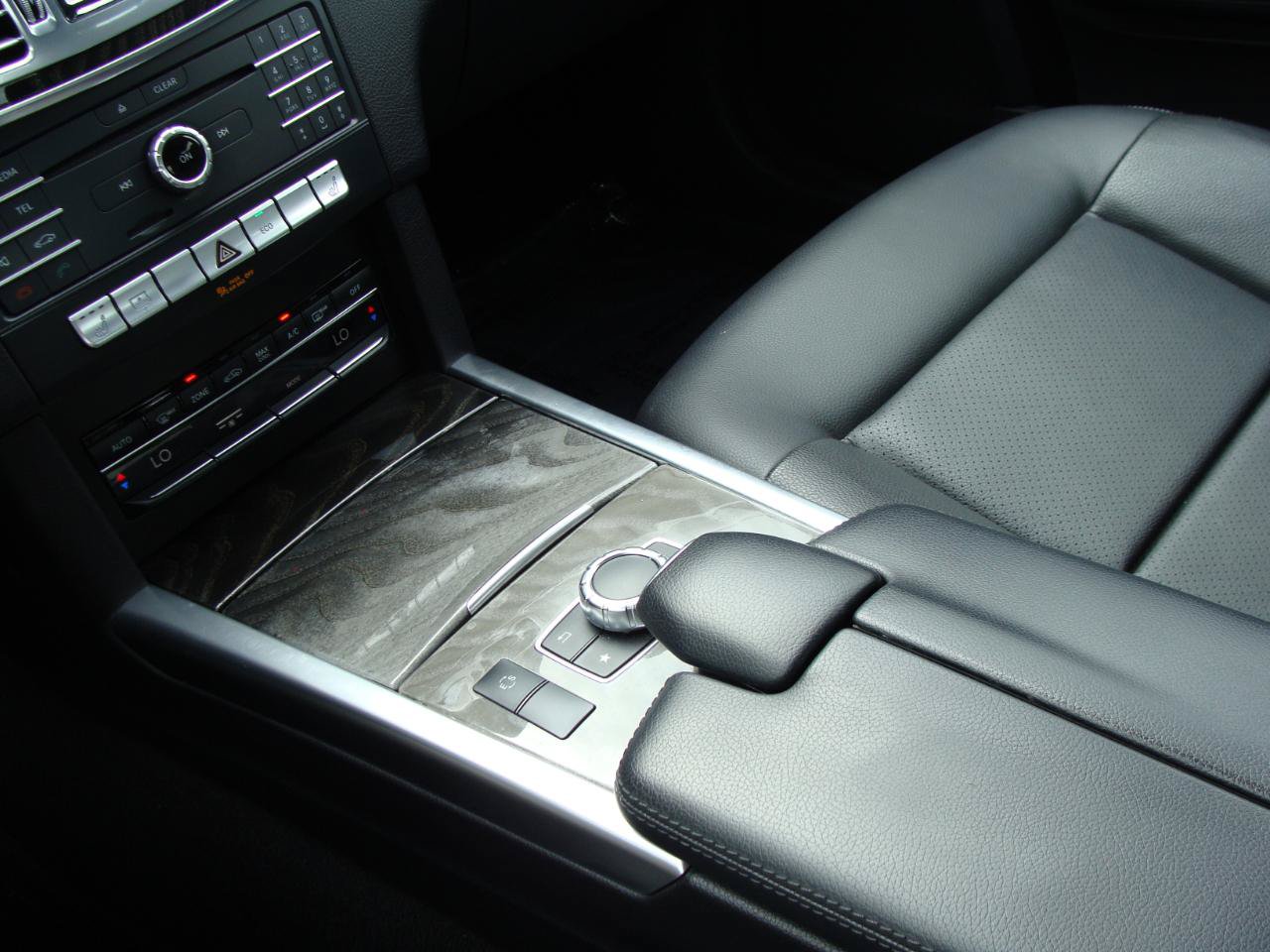 Used 2016 Mercedes-Benz E 350 4MATIC Sedan image 16