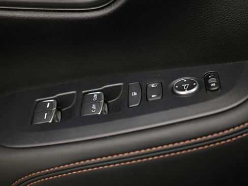 Certified 2025 Honda HR-V Sport image 17