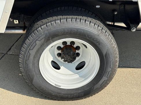 New 2024 Ford E-350 and Econoline 350 Super Duty w/ Power Windows & Locks Group image 5