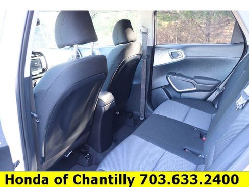 Used 2023 Kia Soul LX w/ LX Technology Package image 23