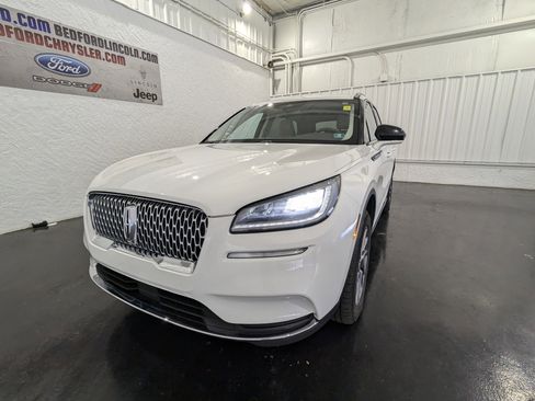 Used 2022 Lincoln Corsair AWD w/ Equipment Group 101A image 3