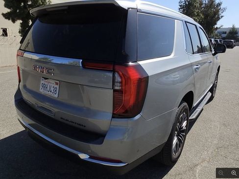 Used 2025 GMC Yukon Elevation RWD image 7